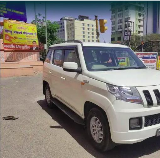 Mahindra TUV300 T8 2016