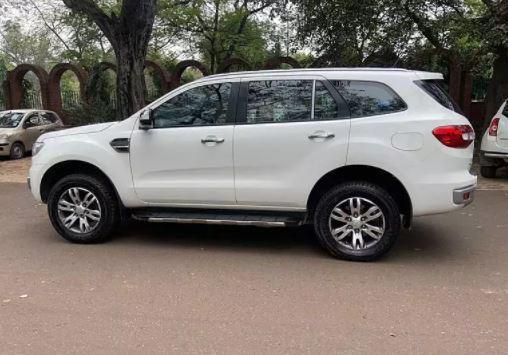 Ford Endeavour Titanium 3.2 4x4 AT 2017