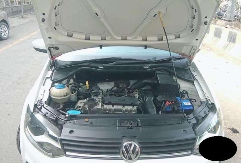 Volkswagen Polo Highline 1.2L (P) 2015