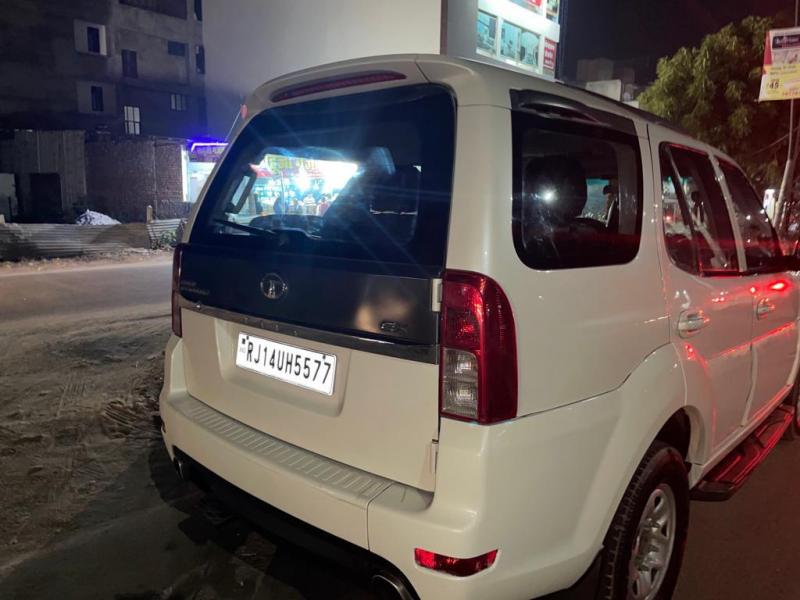 Tata Safari Storme 2.2 EX 4X2 2015