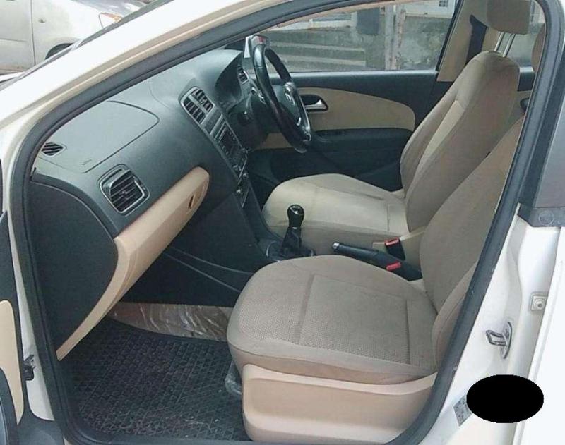 Volkswagen Polo Highline 1.2L (P) 2015