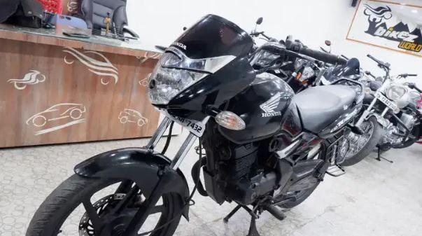 Honda CB Unicorn 160 STD 2016