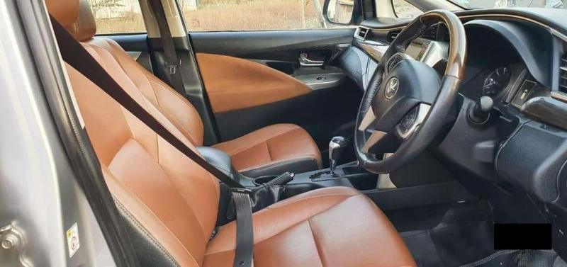 Toyota Innova Crysta 2.4 G 8 STR BS6 2020