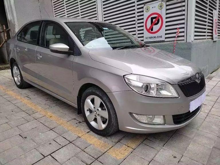 Skoda Rapid 1.5 TDI STYLE MT 2018