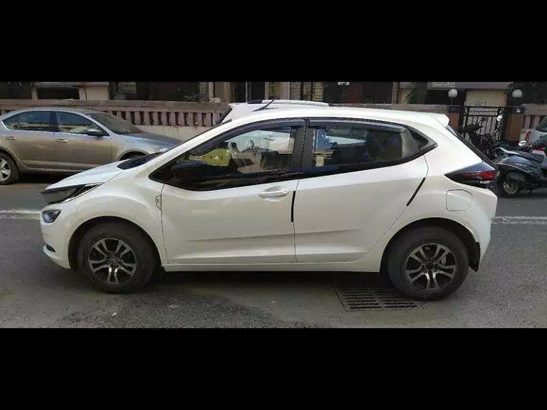 Tata Altroz XT Petrol 2020