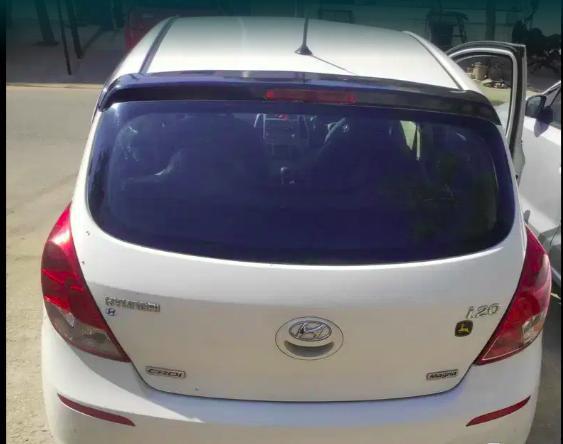 Hyundai i20 Magna 1.4 CRDi 2013