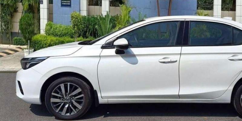 Honda City 5th Generation ZX Petrol 2022