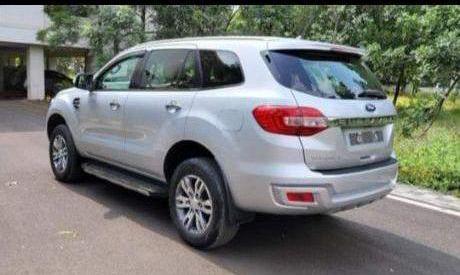 Ford Endeavour Titanium 3.2 4x4 AT 2017