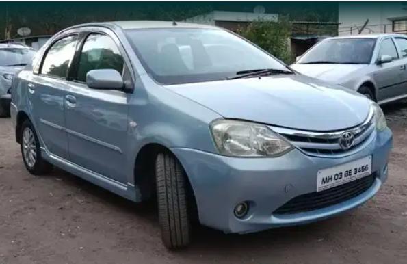 Toyota Etios V 2012