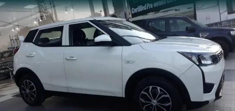 Mahindra XUV300 W6 Petrol BS6 2020
