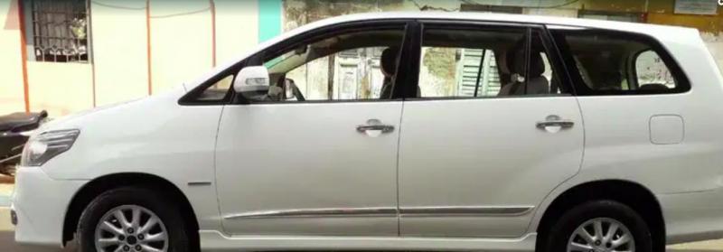 Toyota Innova 2.5 E 7 STR 2014