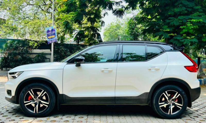 Volvo XC40 D4 R-Design 2019