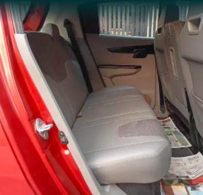 Mahindra KUV 100 K4 6 STR 2016