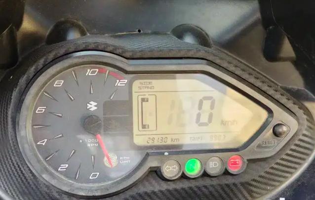 Bajaj Pulsar 220cc 2016