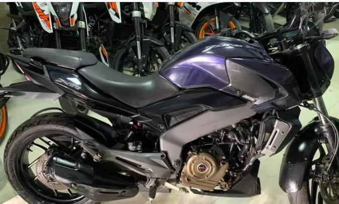 Bajaj Dominar 400 ABS 2017