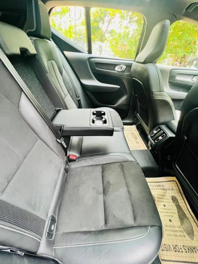 Volvo XC40 D4 R-Design 2019