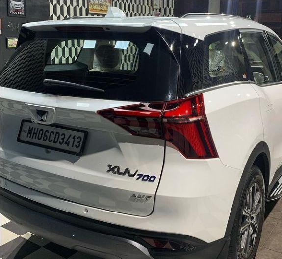 Mahindra XUV700 AX 3 Petrol AT 5 STR 2021