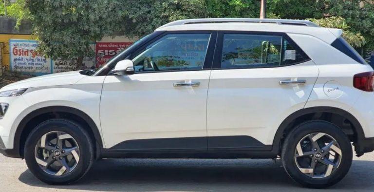 Hyundai Venue S 1.2 Petrol 2022