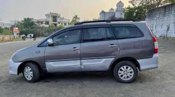 Toyota Innova 2.5 V 8 STR 2009