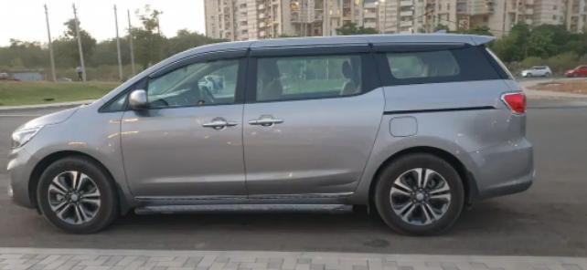 Kia Carnival Premium 8 STR 2021