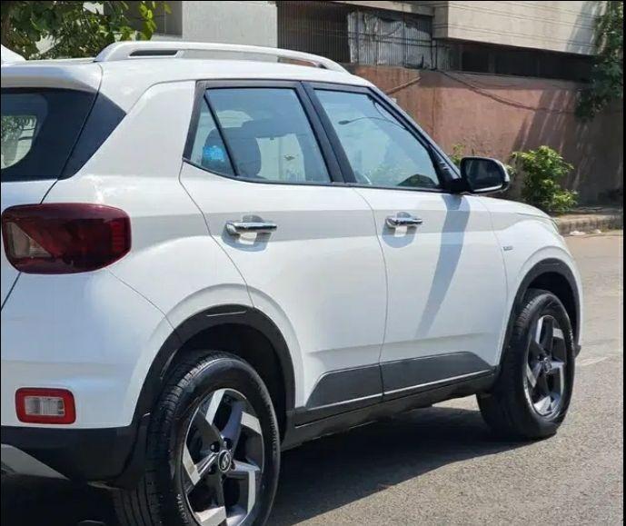 Hyundai Venue S 1.2 Petrol 2022