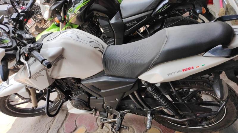 TVS Apache RTR 180cc 2015