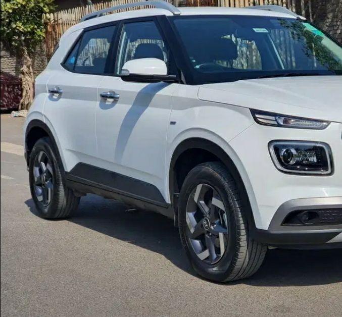 Hyundai Venue S 1.2 Petrol 2022