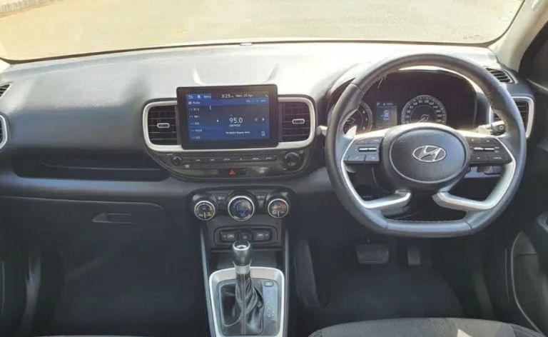 Hyundai Venue S 1.2 Petrol 2022