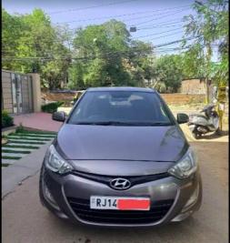 Hyundai i20 Sportz 1.4 CRDi 2014