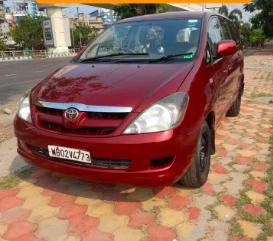 Toyota Innova 2.5 G 8 STR BS III 2006