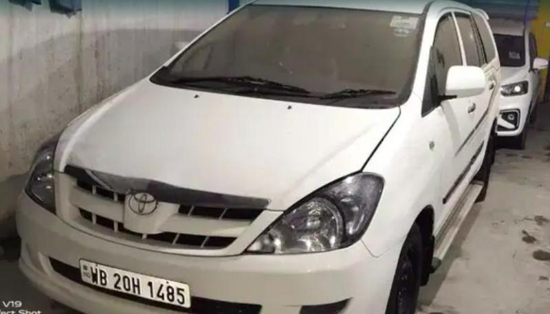 Toyota Innova 2.5 GX 8 STR BS III 2007