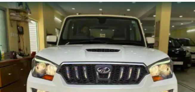 Mahindra Scorpio S10 2016