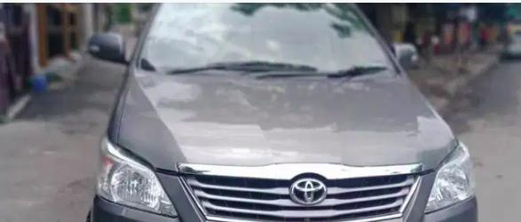 Toyota Innova 2.5 V 8 STR 2013