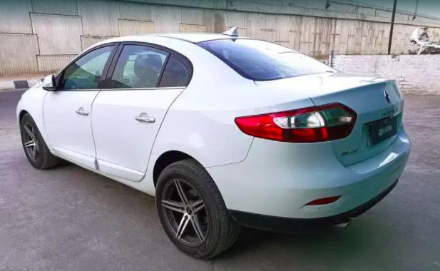 Renault Fluence 2.0 E4 2013