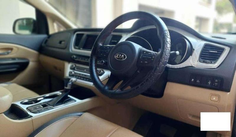 Kia Carnival Premium 8 STR 2021