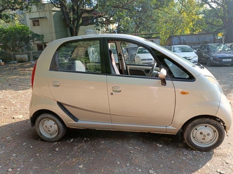 Tata Nano LX 2011