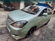 Toyota Innova 2.5 G 8 STR BS III 2007
