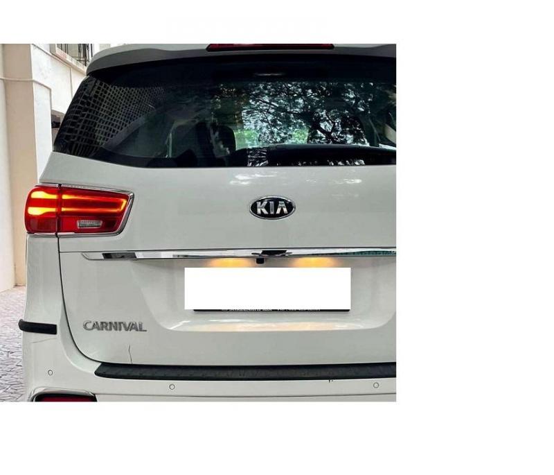 Kia Carnival Premium 8 STR 2021