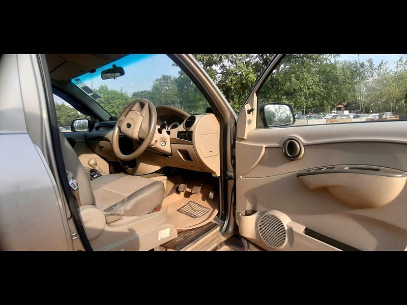 Mahindra Quanto C4 2013