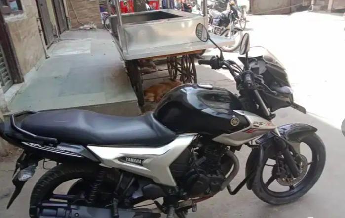 Yamaha SZR 150cc 2013