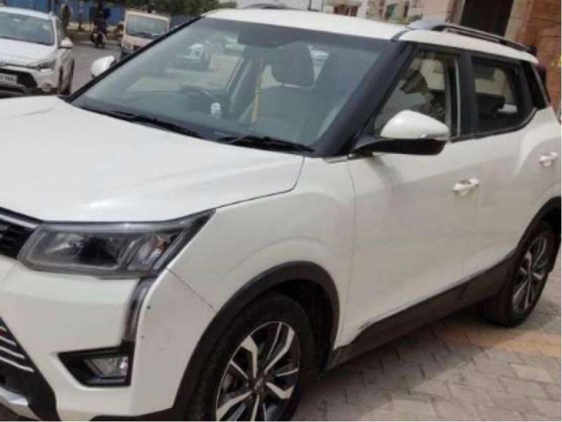 Mahindra XUV300 W8 (O) Petrol 2022