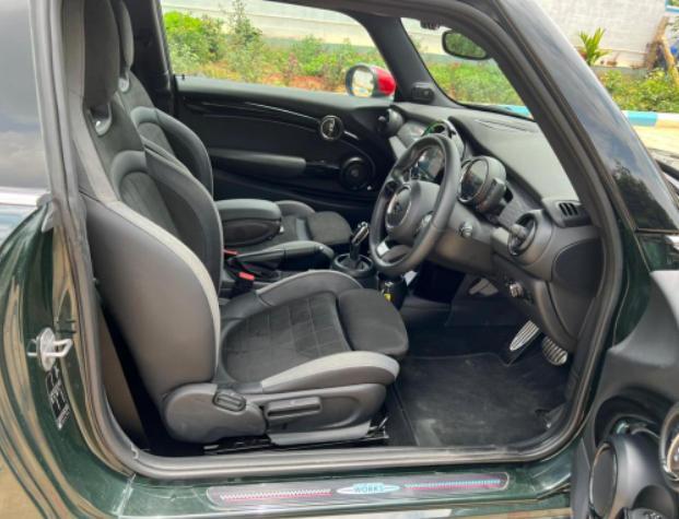 Mini Cooper JCW Hatchback 2022