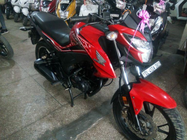Honda CB Hornet 160R CBS 2019