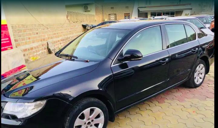 Skoda Superb 2.0 L&K TDI AT 2010