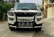 Mahindra Scorpio S10 2015