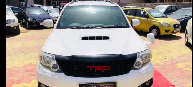 Toyota Fortuner 3.0 4X2 AT 2013