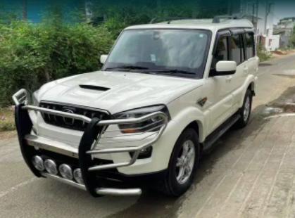 Mahindra Scorpio S10 2015