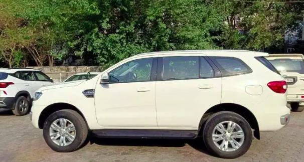 Ford Endeavour Trend 2.2 4x2 AT 2016