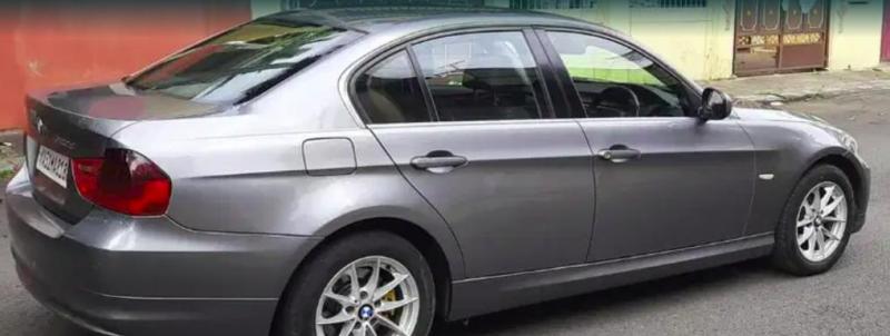 BMW 3 Series 320d 2011