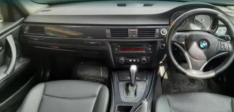 BMW 3 Series 320d 2011